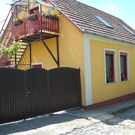 Zach Klara Utcai Apartman Visegrád Exteriér fotografie